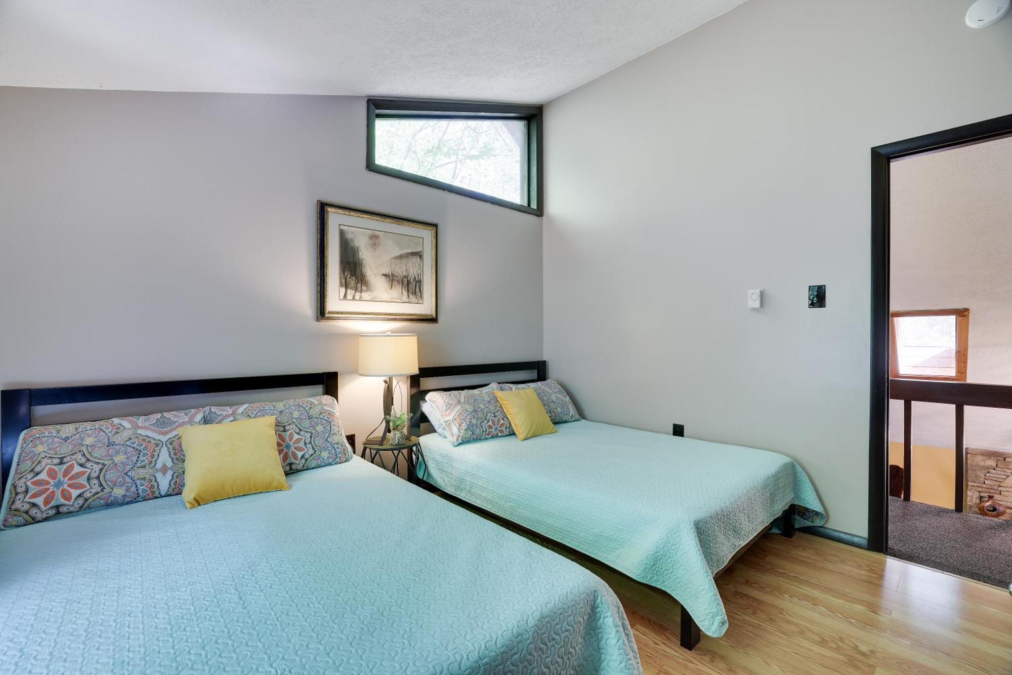 Chalet Renovated Near Casino, Camelback , Kalahari 4Bdrms Firepit Hot Tub Game Room Tobyhanna Ngoại thất bức ảnh